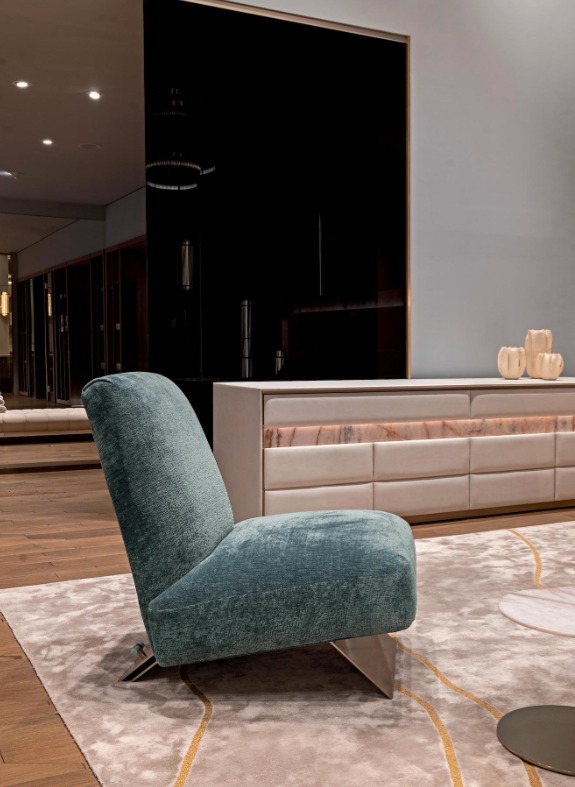 Aries armchair