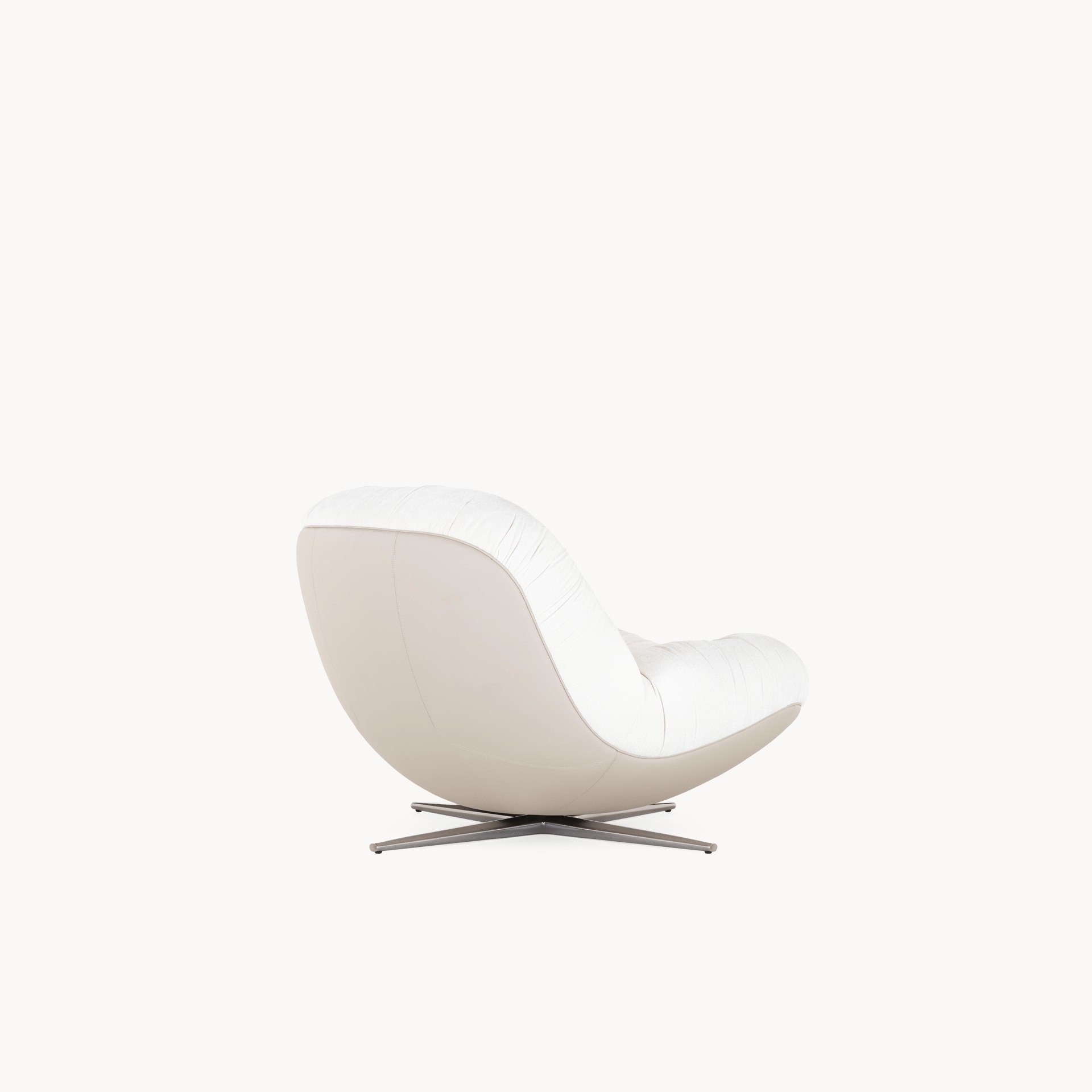 Aura armchair