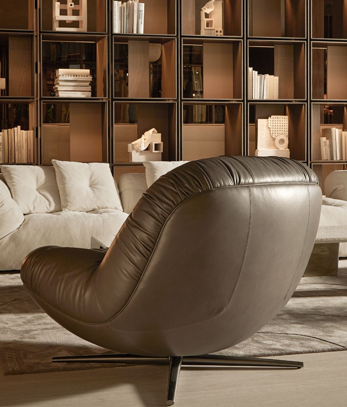 Aura armchair