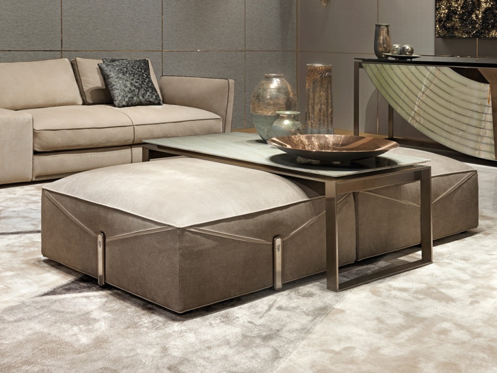 Bastian pouffe