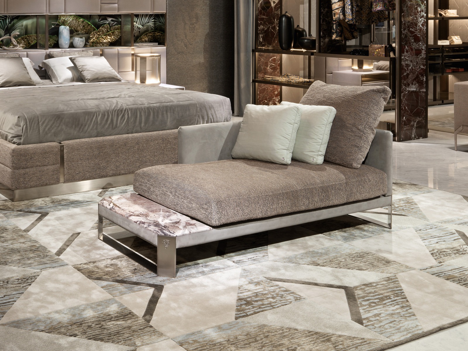 Blazing chaise longue