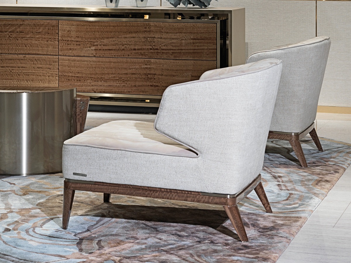 Blondie armchair