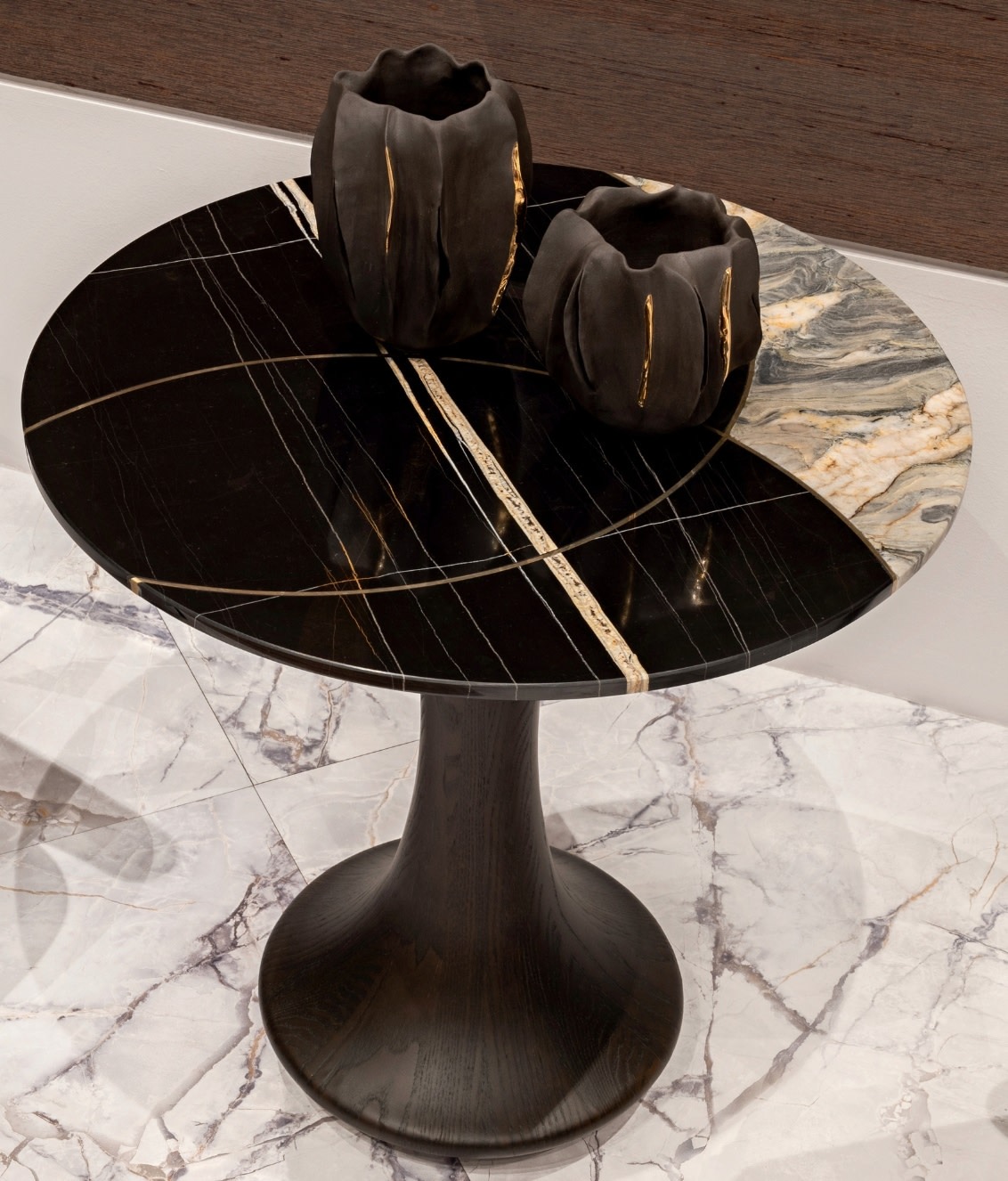 Sarin low table