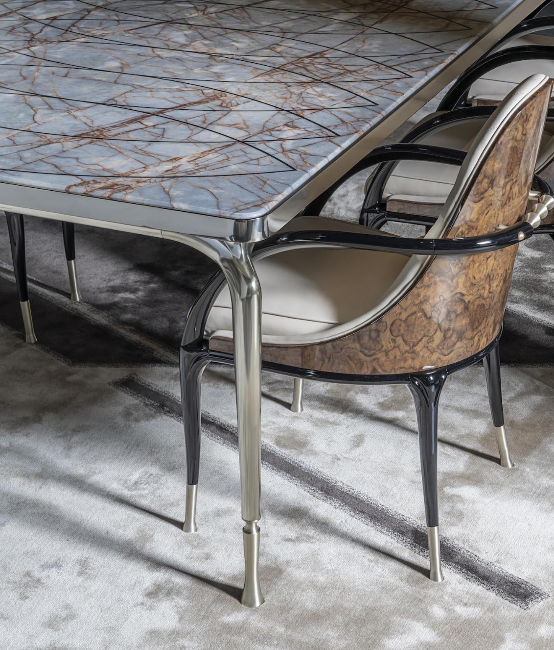 Thule dining table