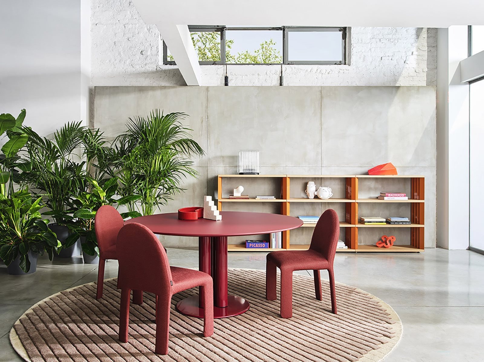 Nellee Chair