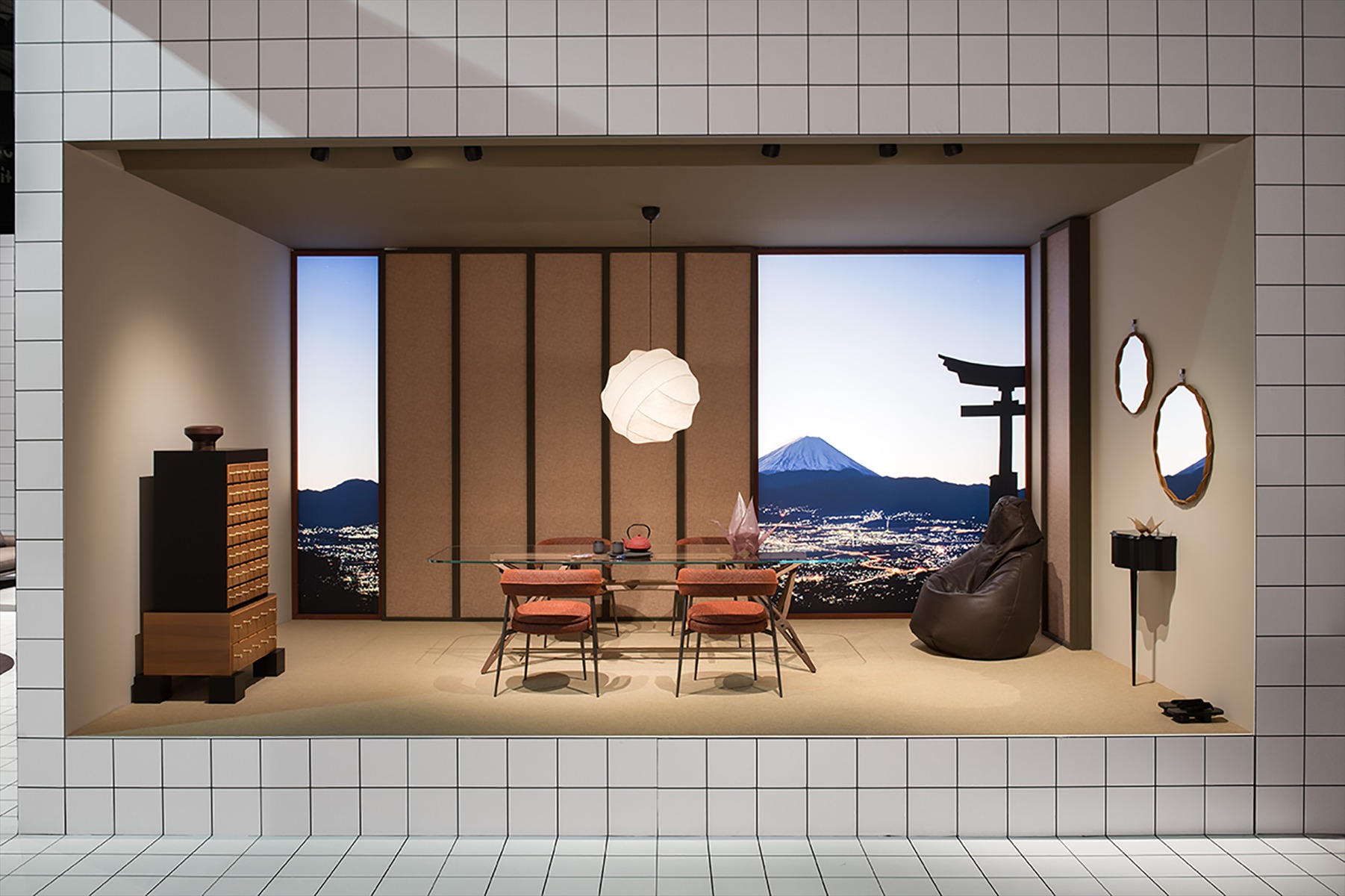 Reale CM Modern Table