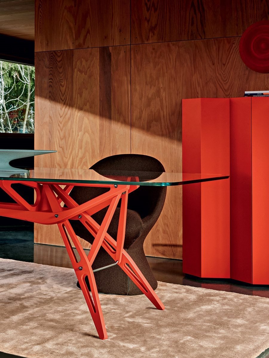 Reale CM Modern Table