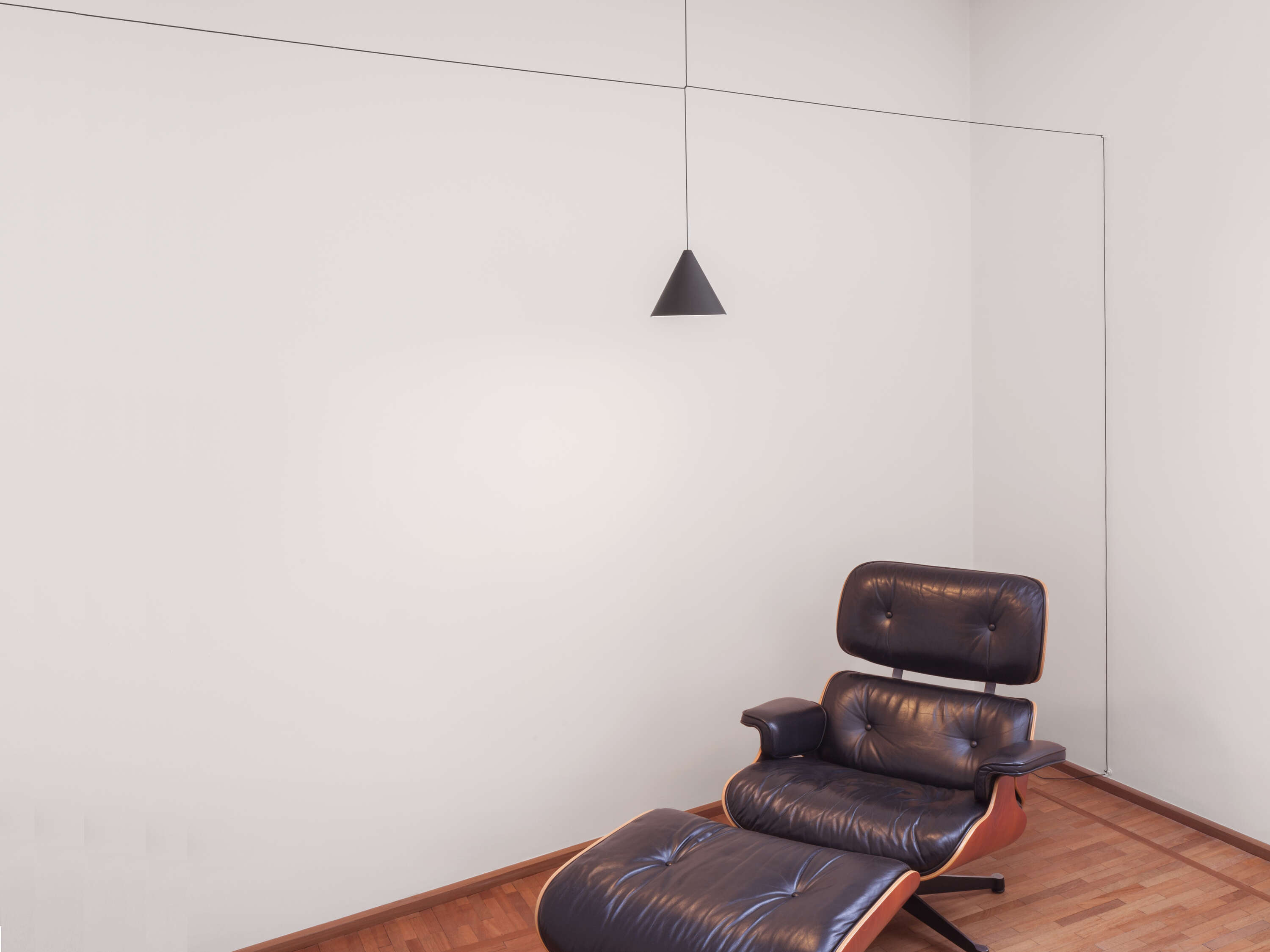 Suspension String Light Cone