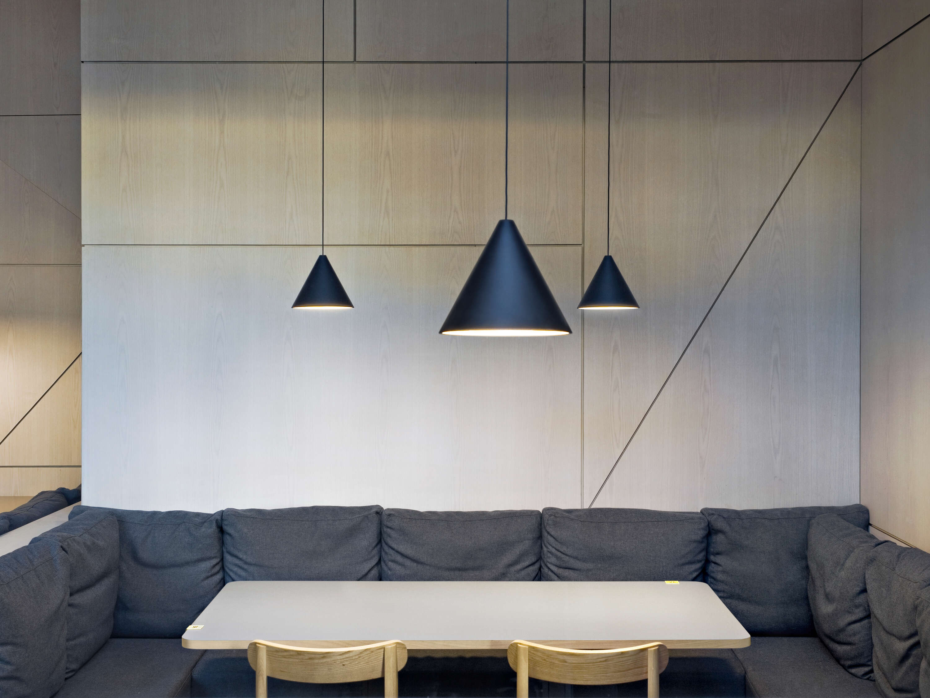 Suspension String Light Cone