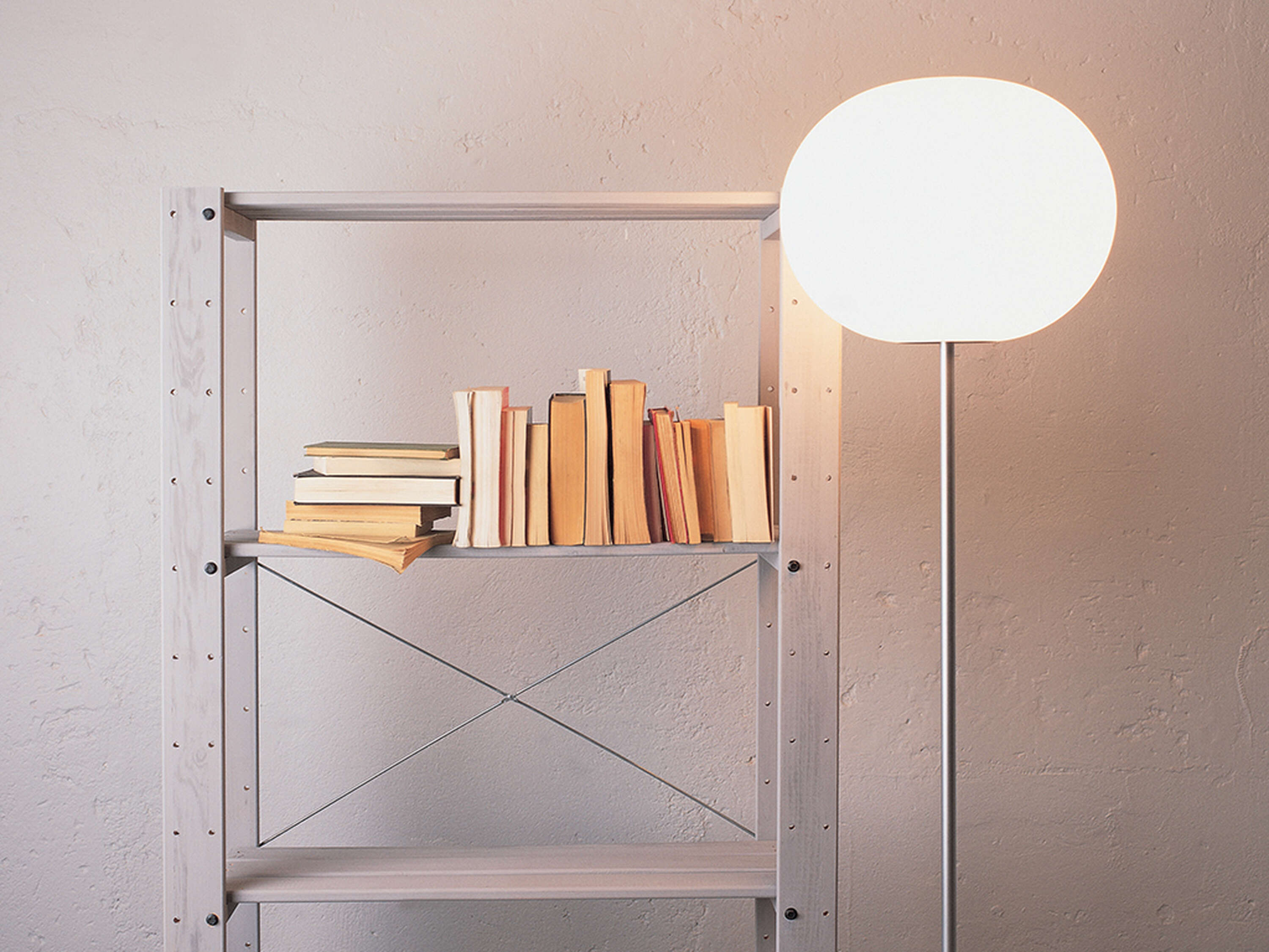 Glo-Ball Floor Lamp 2