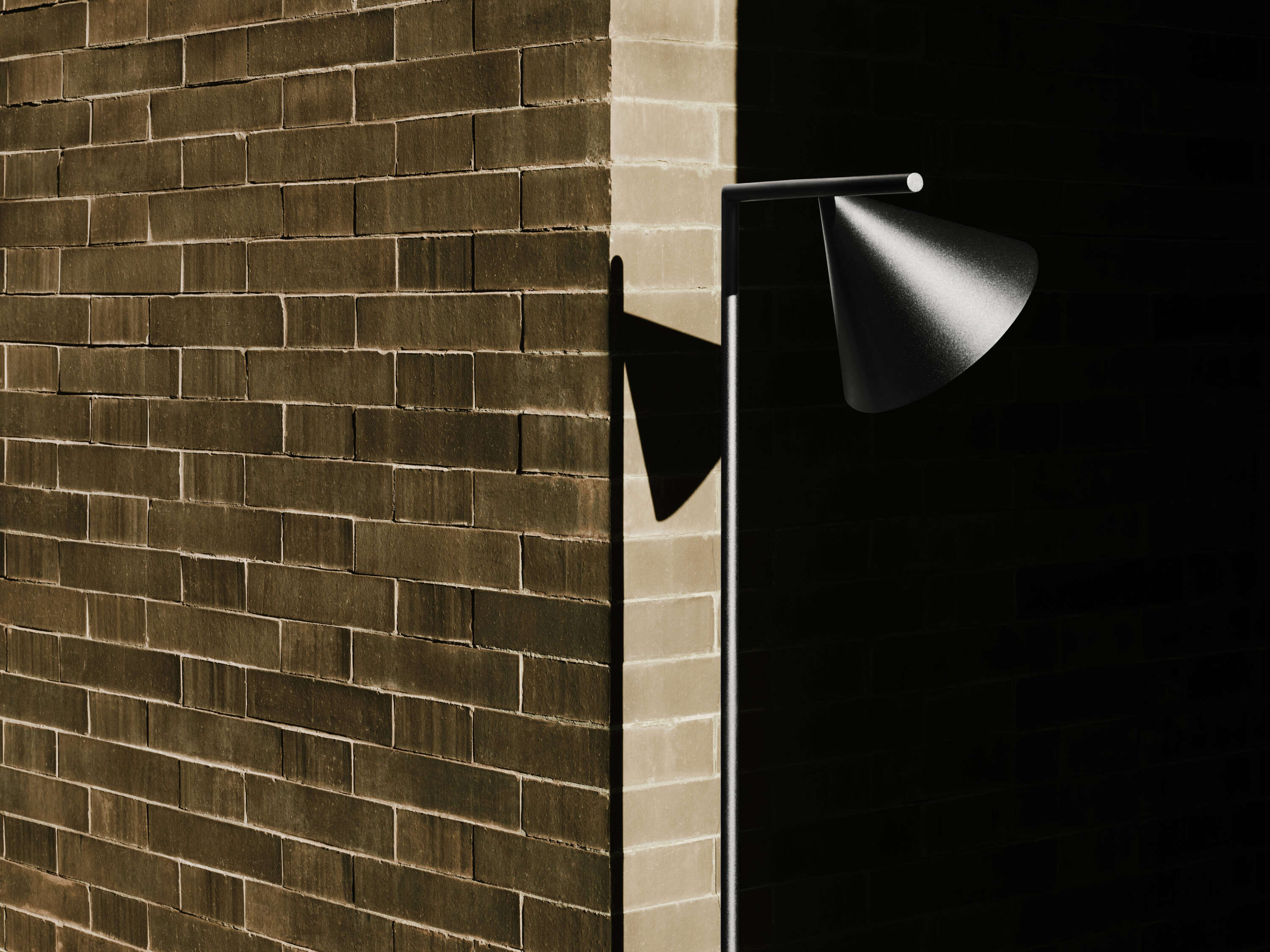 Floor lamp Captain Flint Outdoor H 1537 mm Brass Finish/Grey Lava