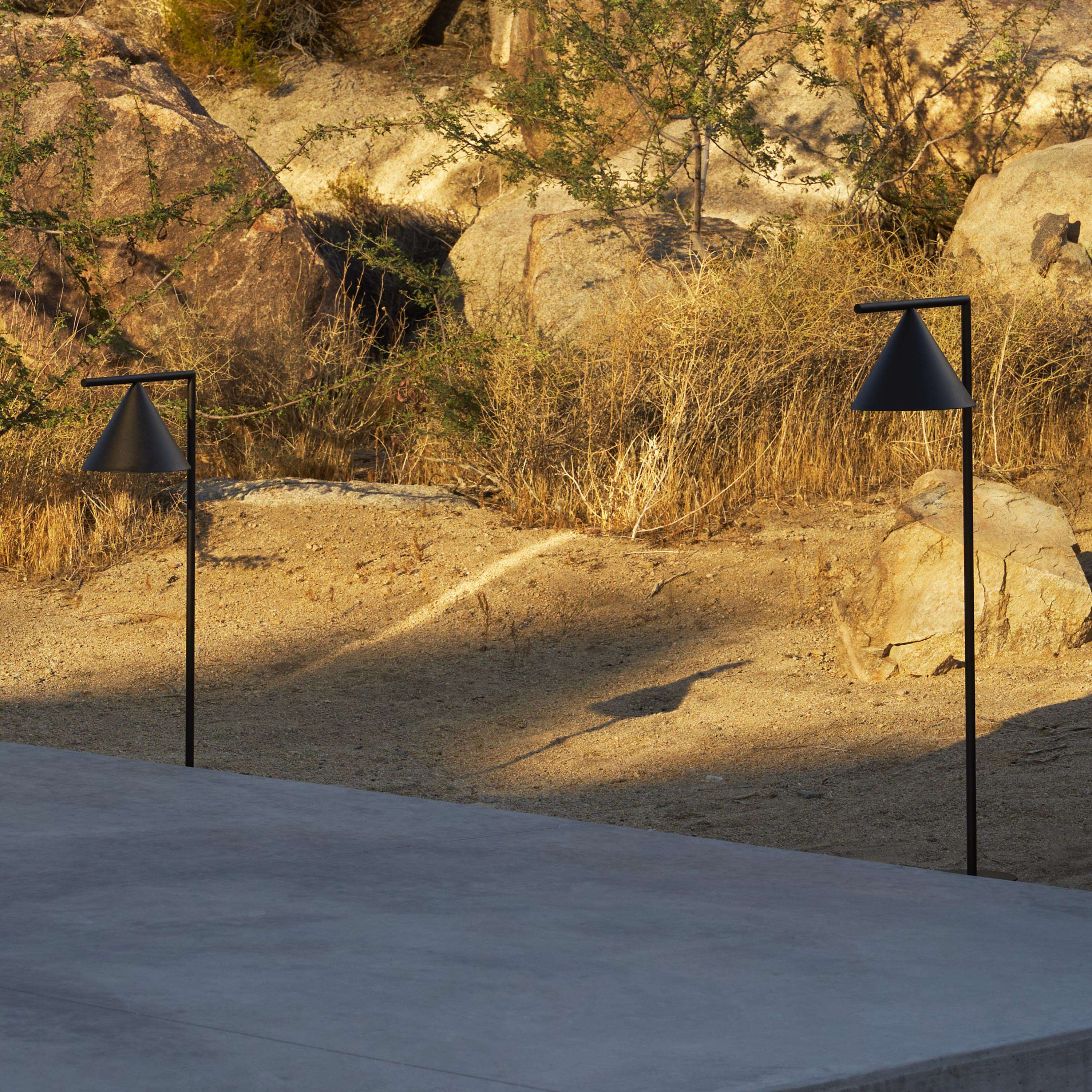 Floor lamp Captain Flint Outdoor H 1537 mm Brass Finish/Grey Lava