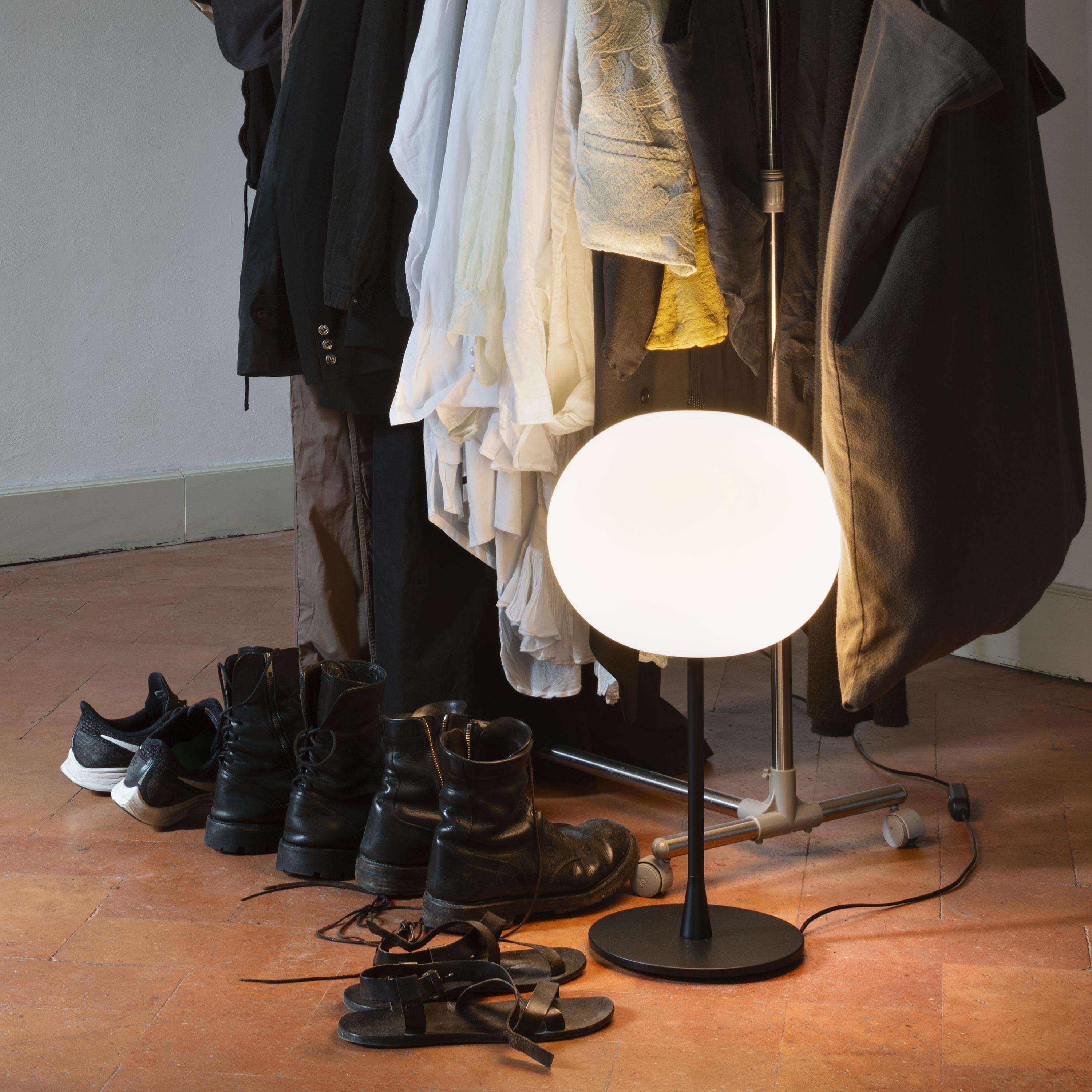 Glo-Ball Table Lamp 1