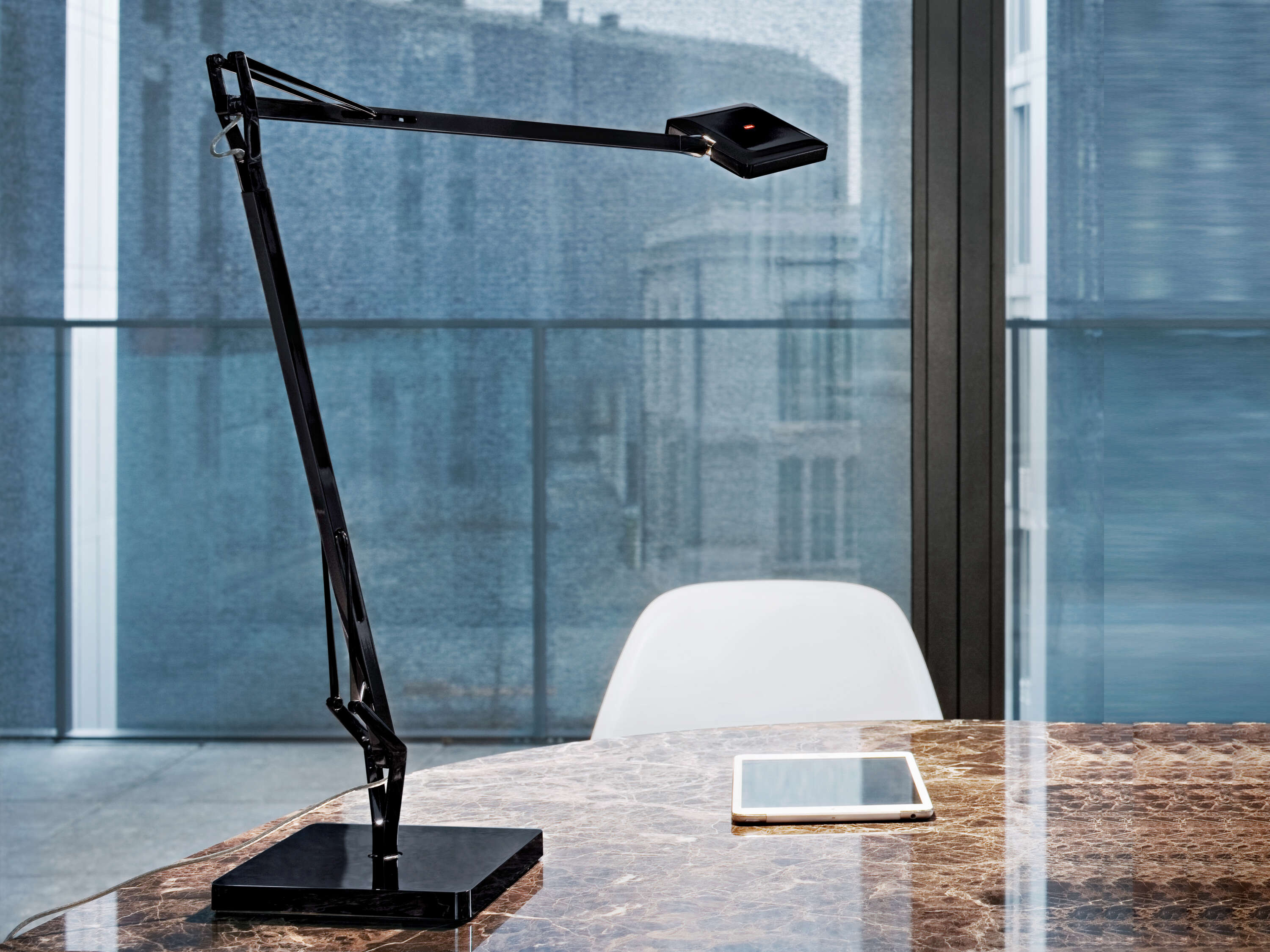 Table Lamp Kelvin Edge Base
