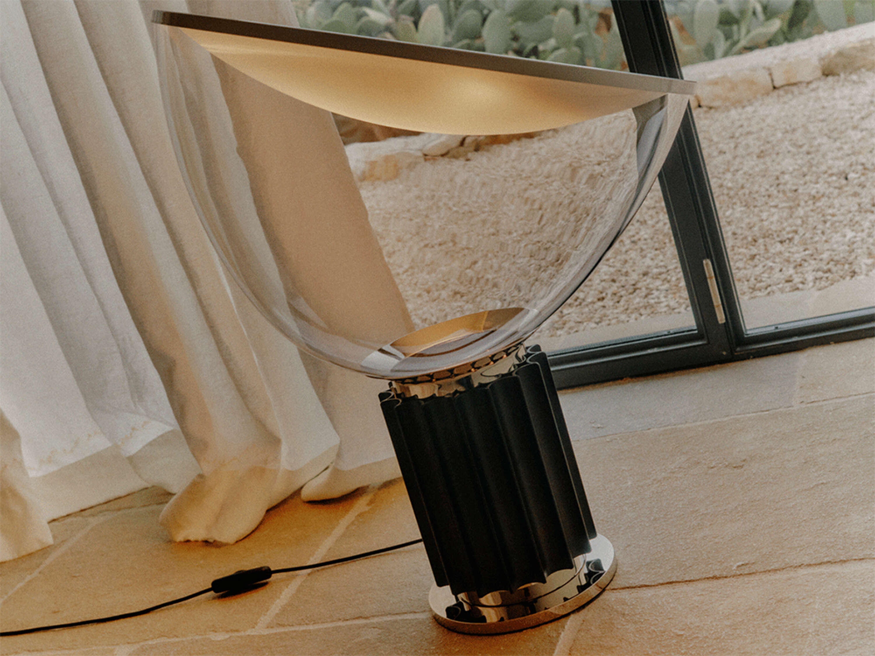 Table Lamp Taccia (PMMA)