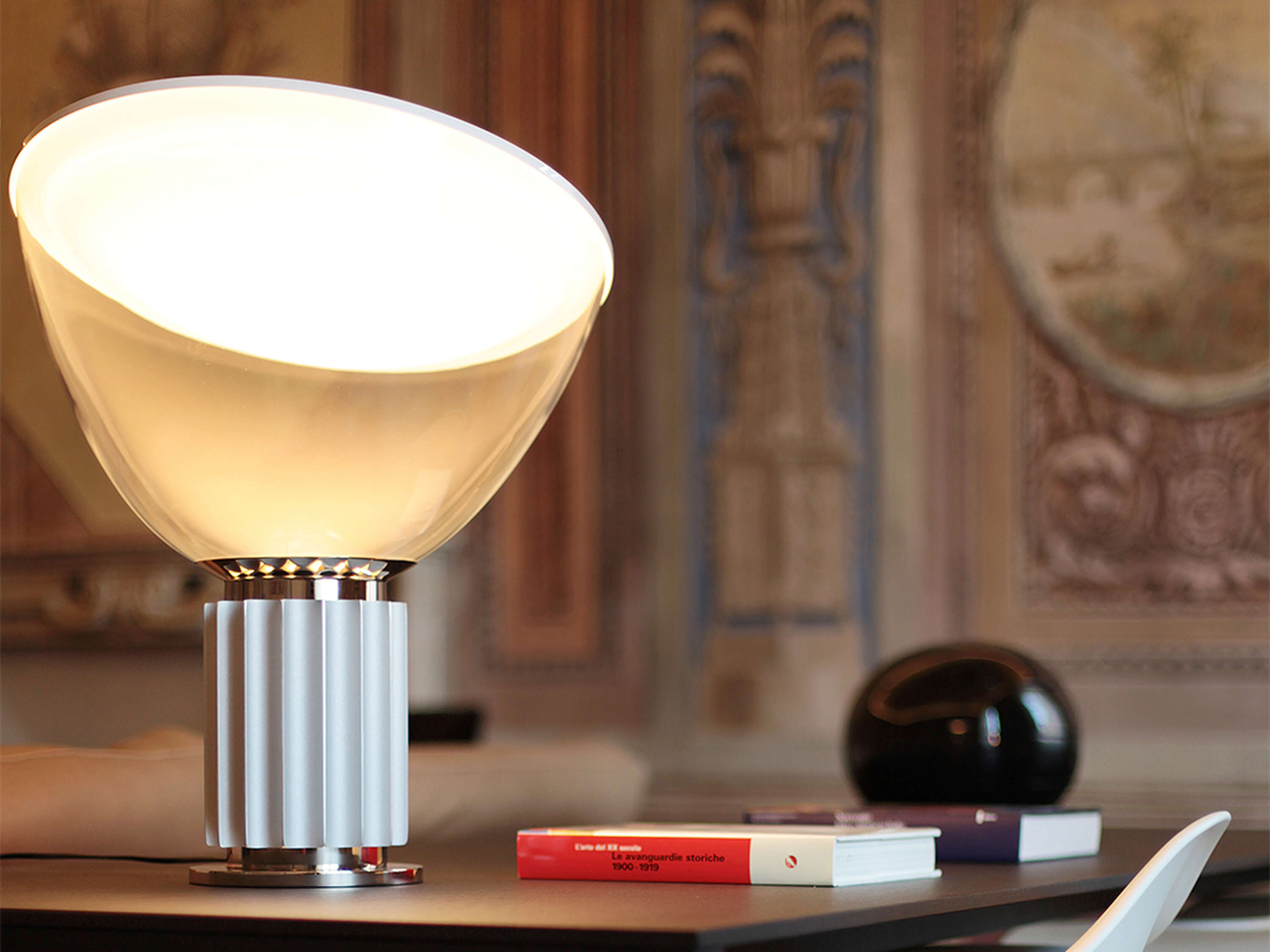 Table Lamp Taccia (PMMA)