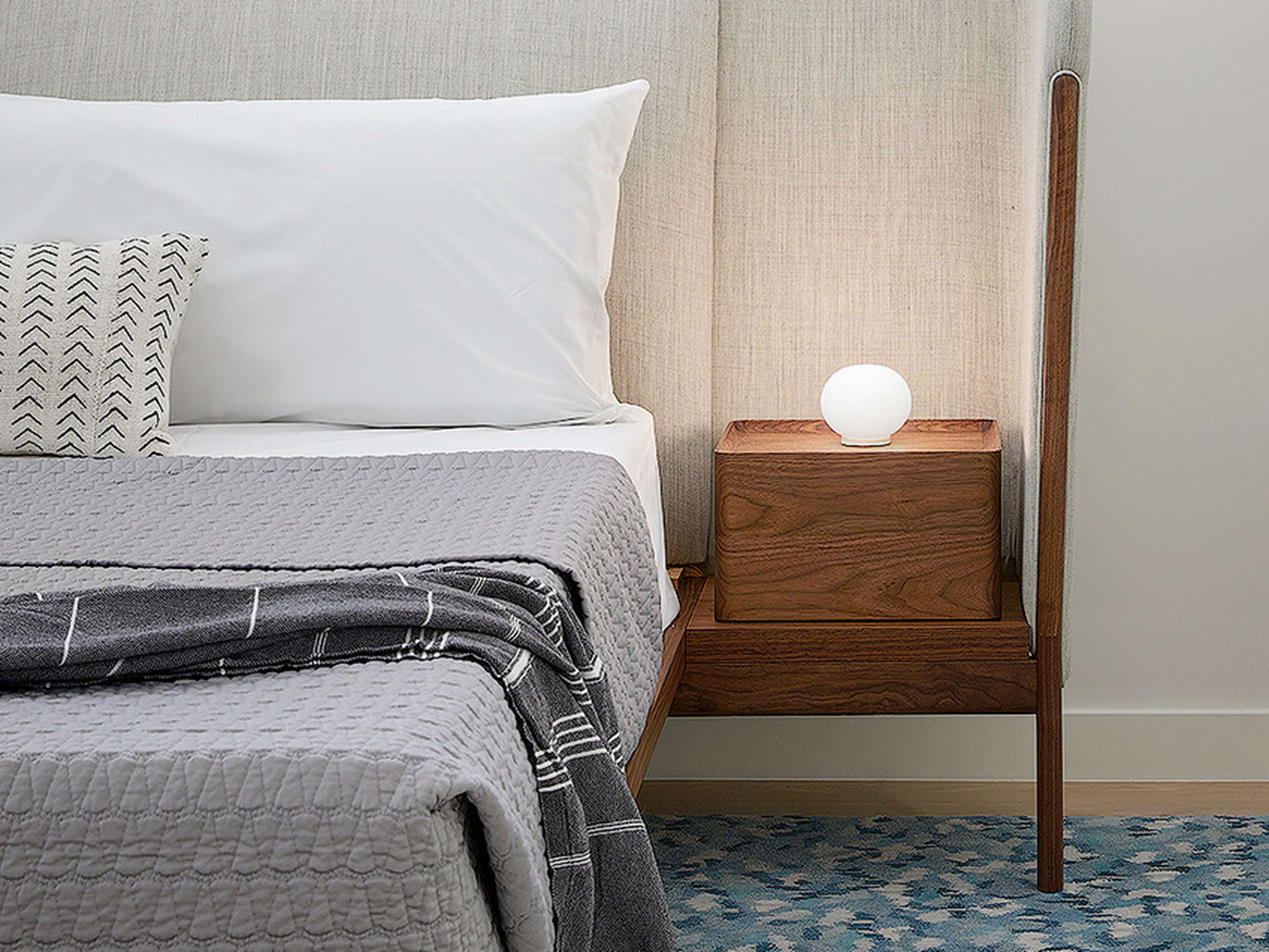Mini Glo-Ball Table Lamp