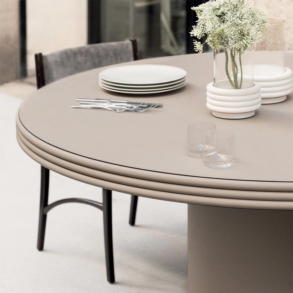 Dining table Scala Stone Ø140 x 75 cm (exhibition)
